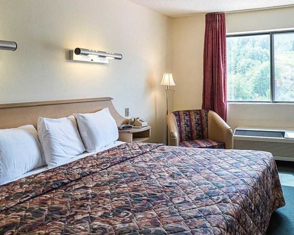 Suburban Studios Lavale - Cumberland La Vale Εξωτερικό φωτογραφία